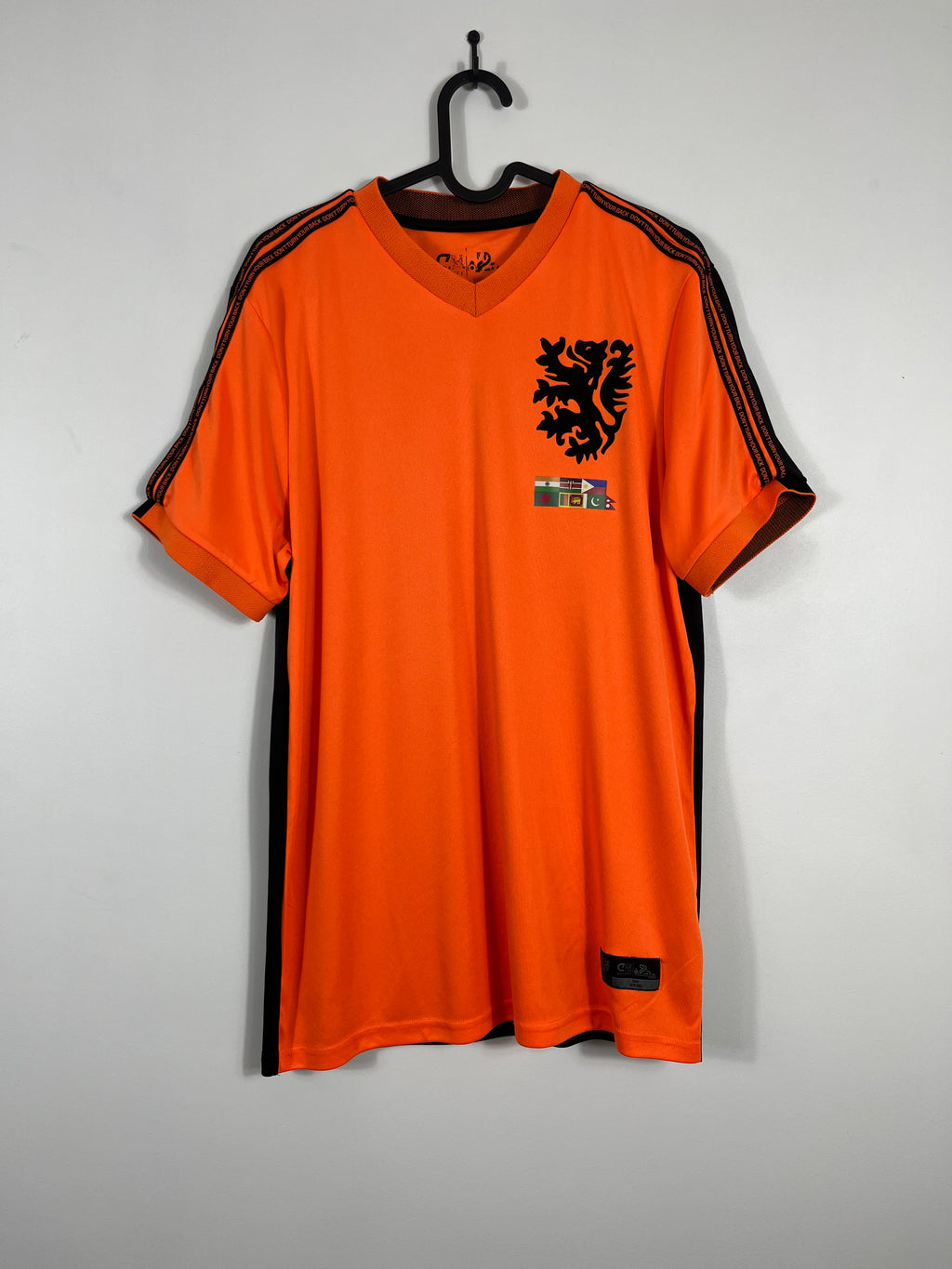 Holland - Don't turn your back - Qatar - str. L